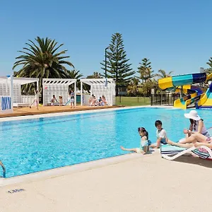 4* Holiday park The Retreat West Parks